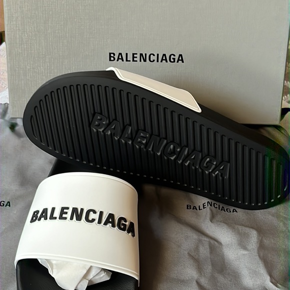 Balenciaga Logo-Embossed Rubber Pool Slides sandals size 10us brand new - Picture 4 of 6